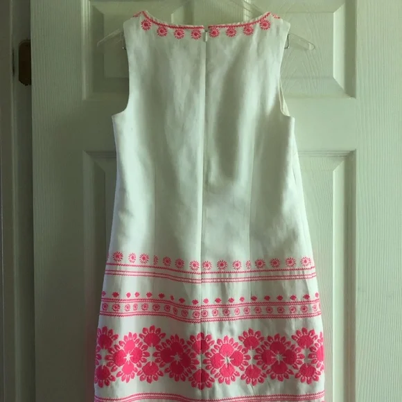 Darling Vineyard Vines dress - Picture 3 of 3